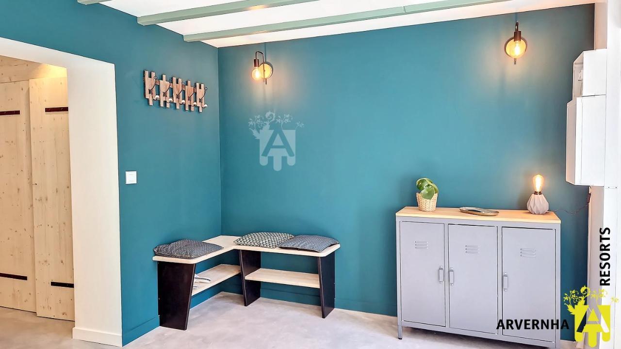 Gite Des Pierres Bleues Saint-Genès-Champanelle Exteriör bild